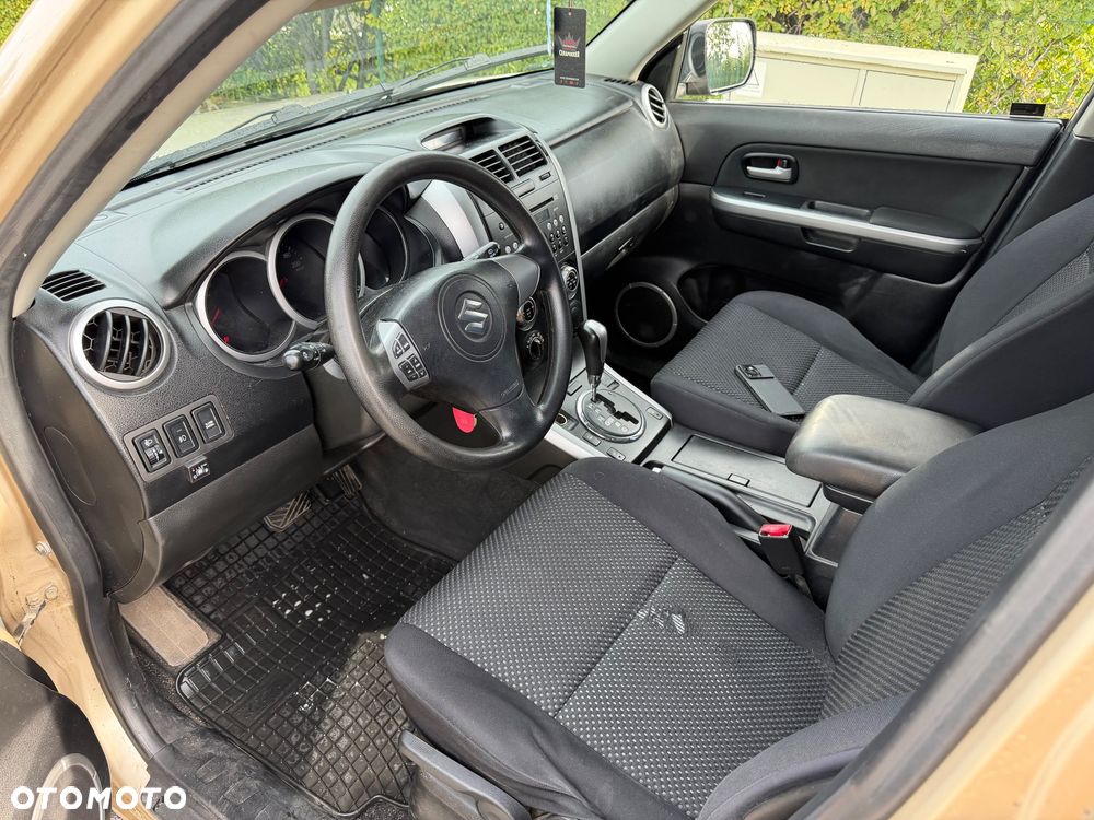 Suzuki Grand Vitara 2.0 Automatik Comfort Limited - 21