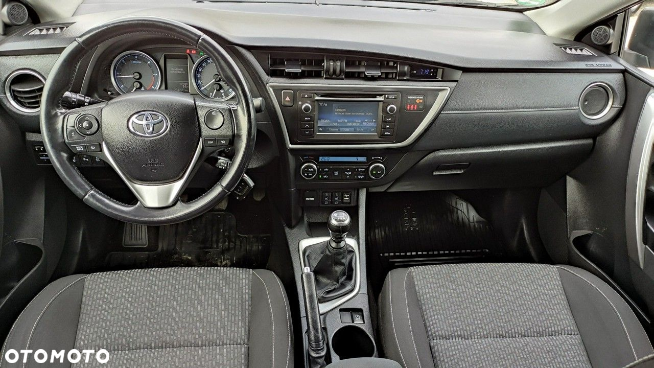 Toyota Auris - 5