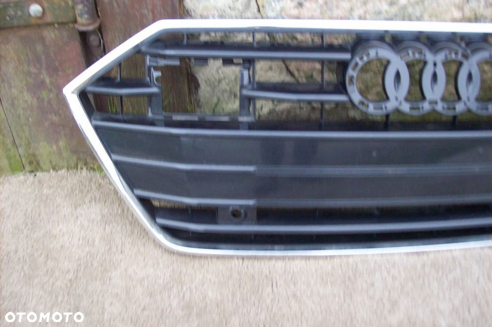 grill audi a6 c8 - 4