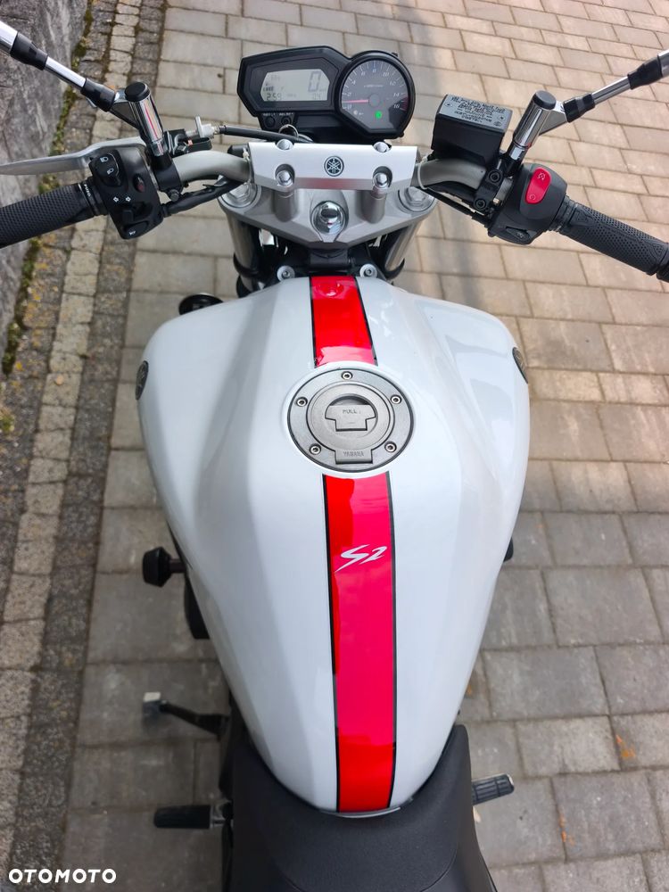 Yamaha FZ6 - 16