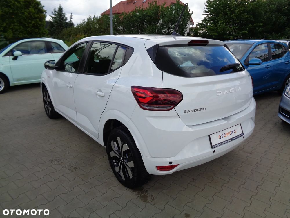 Dacia Sandero - 4