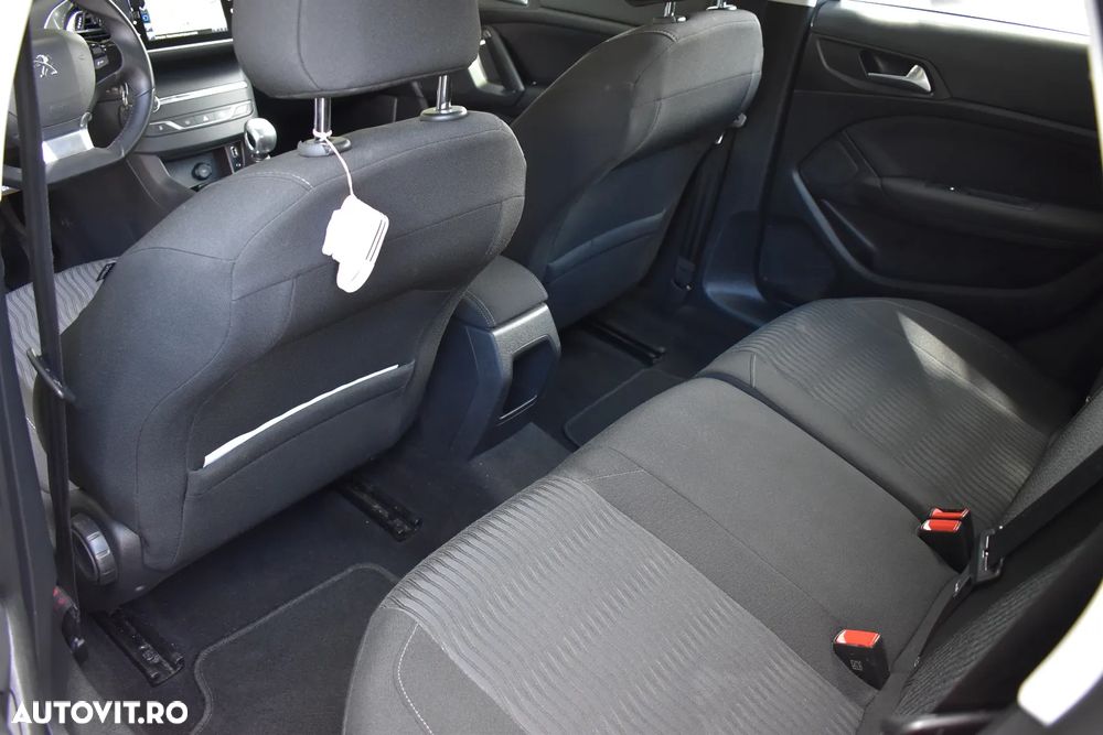 Peugeot 308 - 18