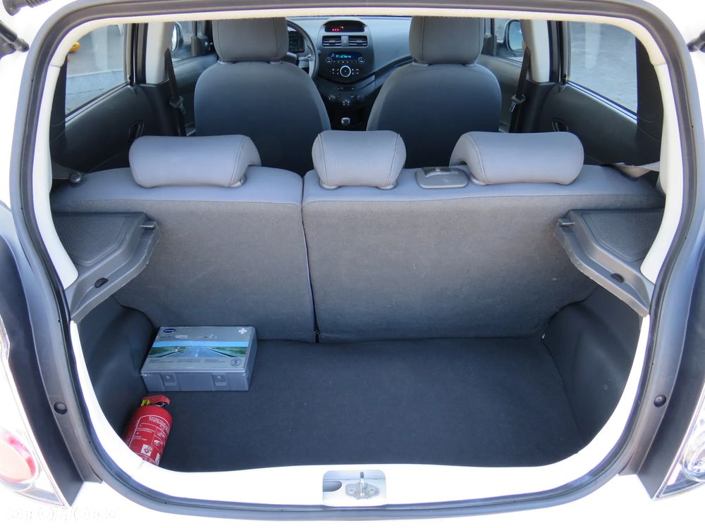 Chevrolet Spark 1.0 + - 30