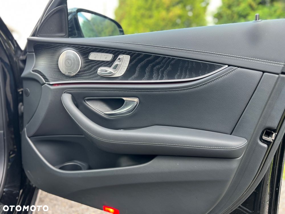 Mercedes-Benz Klasa E 300 de PHEV Exclusive 9G-Tronic - 6