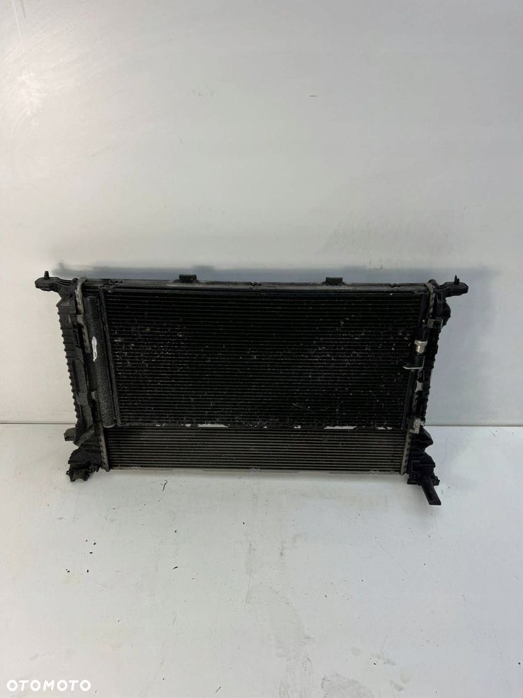 998 829 B Obudowa wentylatora 2.0 TDI Audi A4 S4 B8 8K - 1