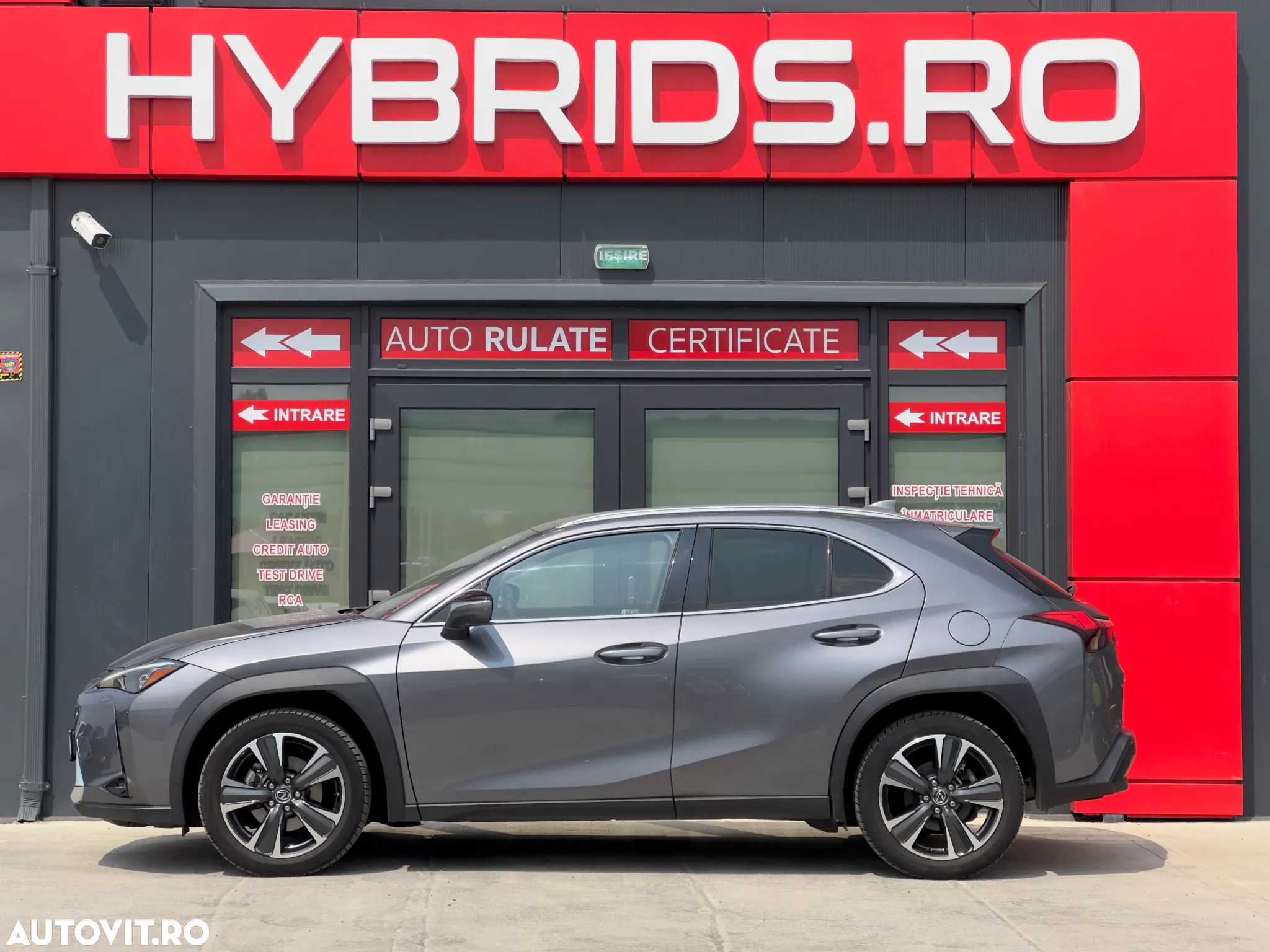 Lexus UX 250h 2.0L HEV 20H- (178 HP) 4X4 CVT Luxury - 5