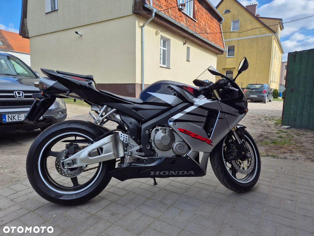 Honda CBR - 8