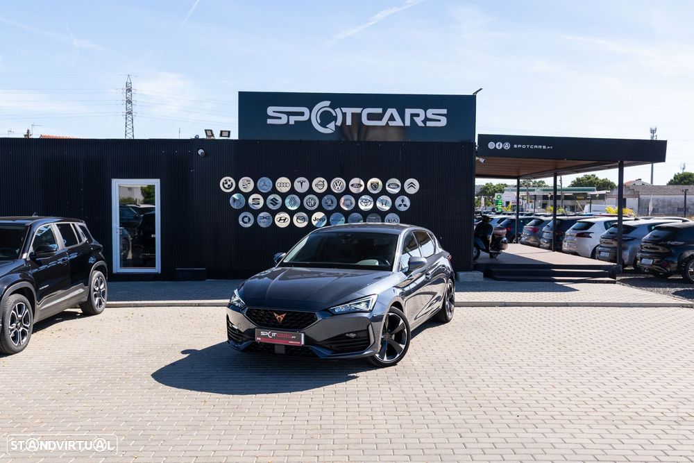 Cupra Leon 1.4 e-Hybrid MID DSG - 2