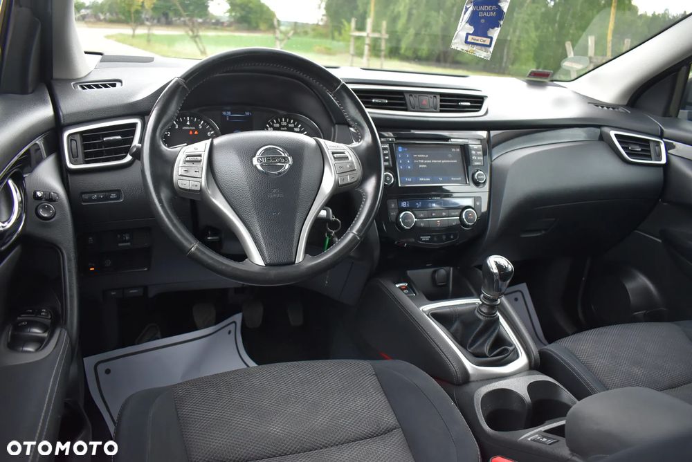 Nissan Qashqai 1.2 DIG-T N-Vision - 26