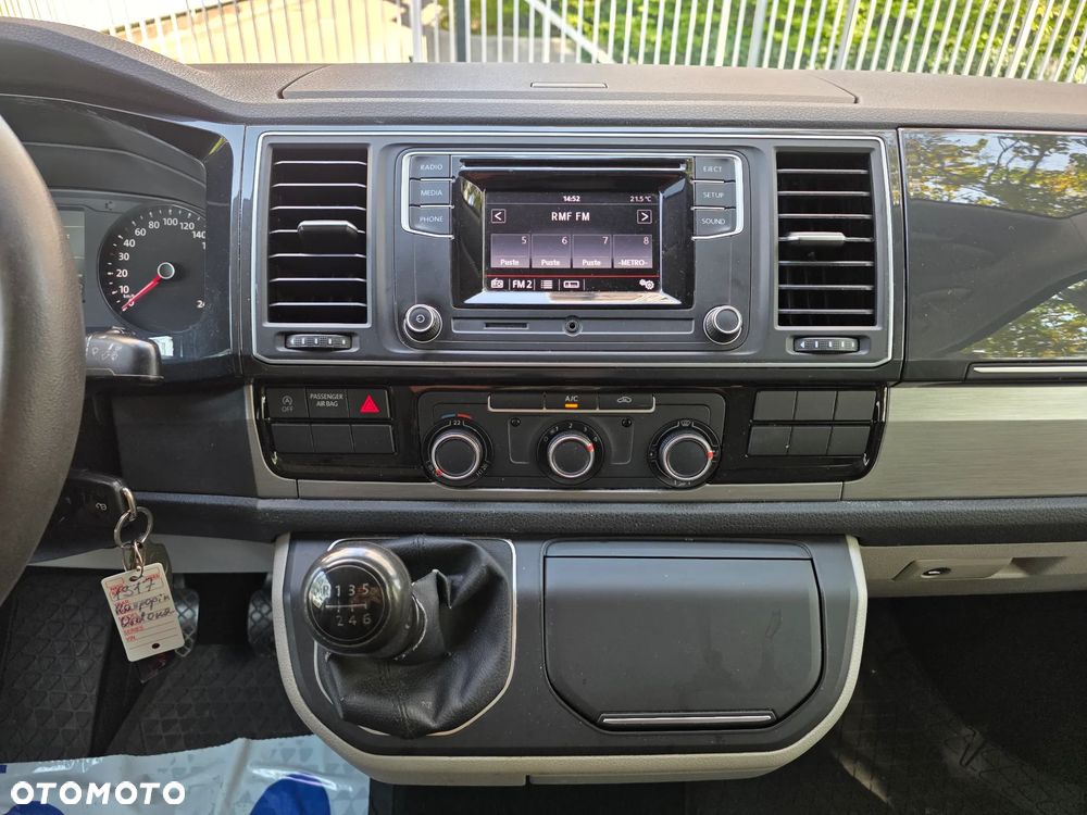 Volkswagen Transporter Kombi L2H1 - 12