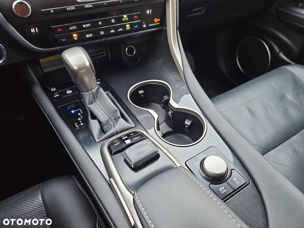 Lexus RX 450h Elegance MY19 - 16