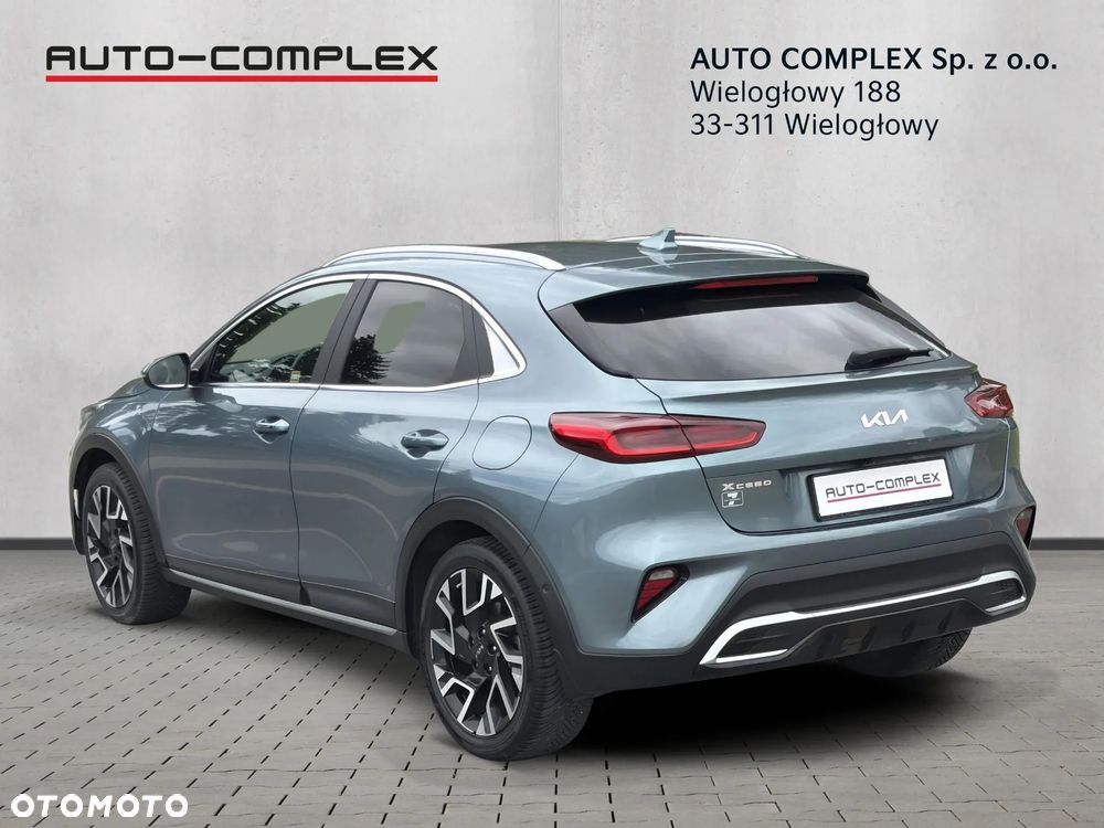 Kia XCeed 1.5 T-GDI L Business Line DCT - 4