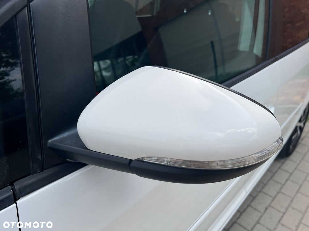 Volkswagen Touran 1.6 TDI DPF Comfortline - 8