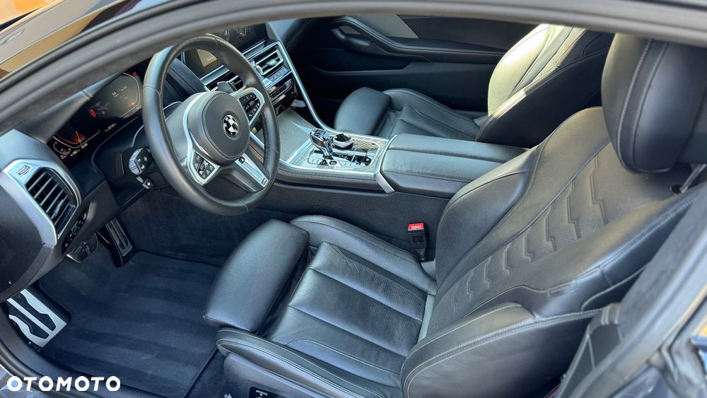 BMW Seria 8 - 11