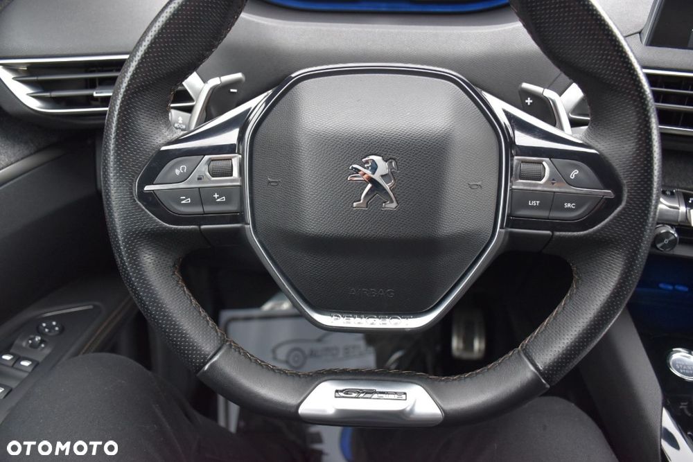 Peugeot 5008 2.0 BlueHDI GT S&S EAT8 - 17