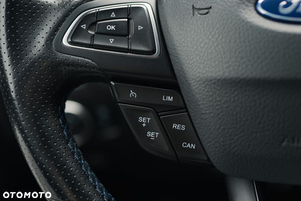Ford Focus 2.3 EcoBoost S&S Allrad RS - 23
