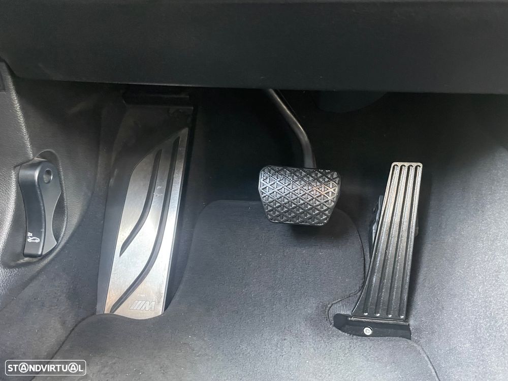 BMW 320 d Auto Pack M - 22