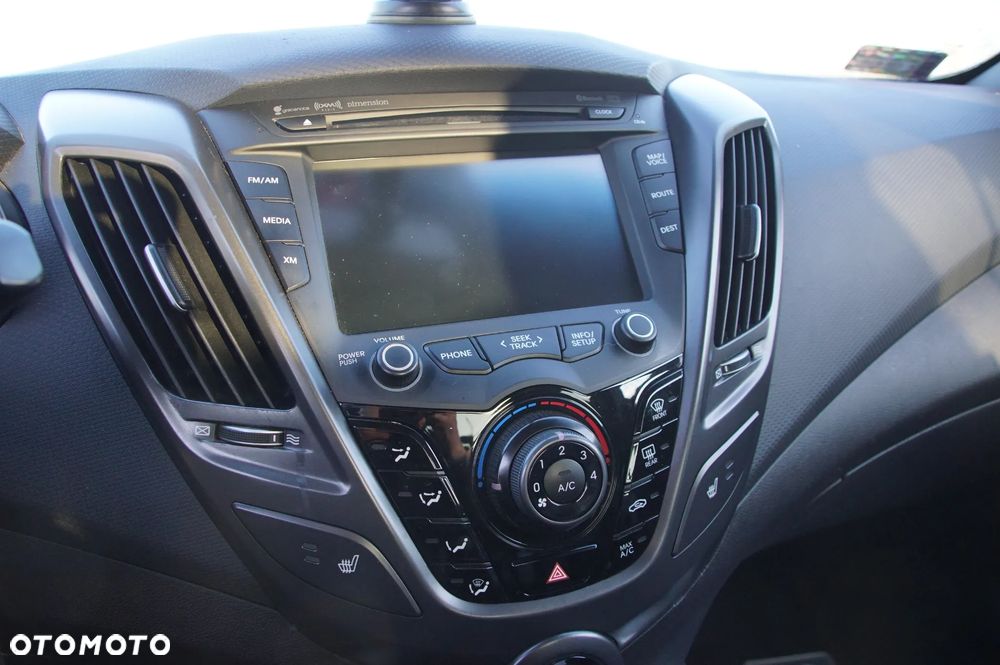 Auto na części - Hyundai Veloster I 1.6 T-GDI 204 KM G4FJ UU9 2013R Silnik Skrzynia Drzwi Maska Zderzak Błotnik Klapa Lampa Szyba Klamka Deska Kokpit Sterownik Moduł Czujnik Licznik Panel Kierownica - 10