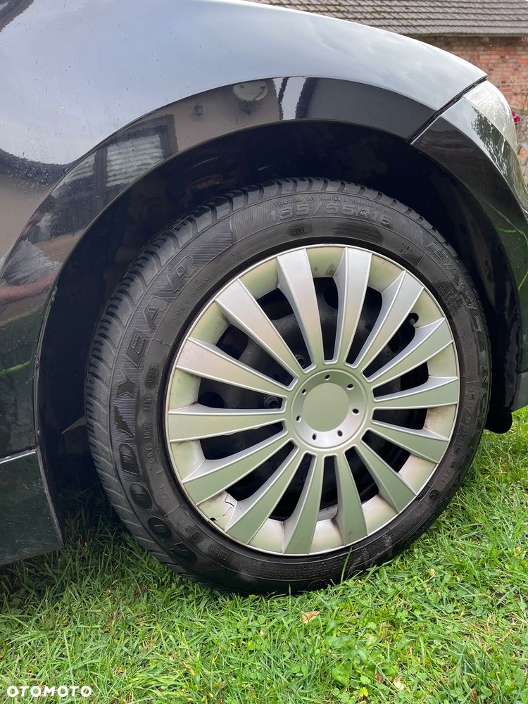 BMW Seria 1 116i - 4