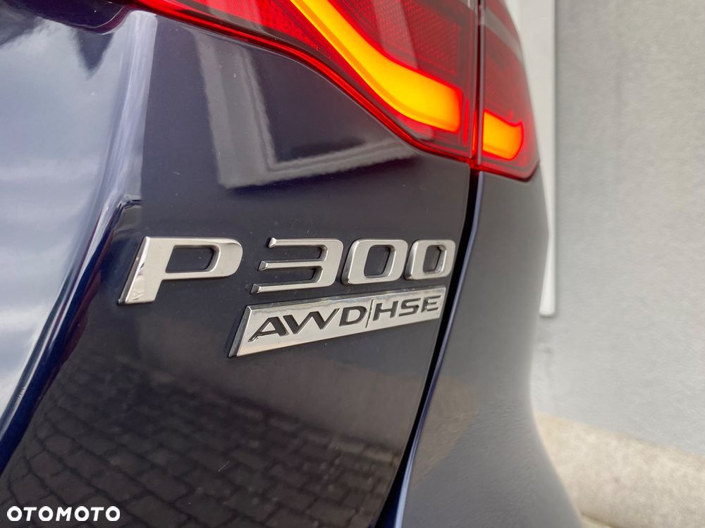 Jaguar XE P300 AWD R-Dynamic HSE - 8
