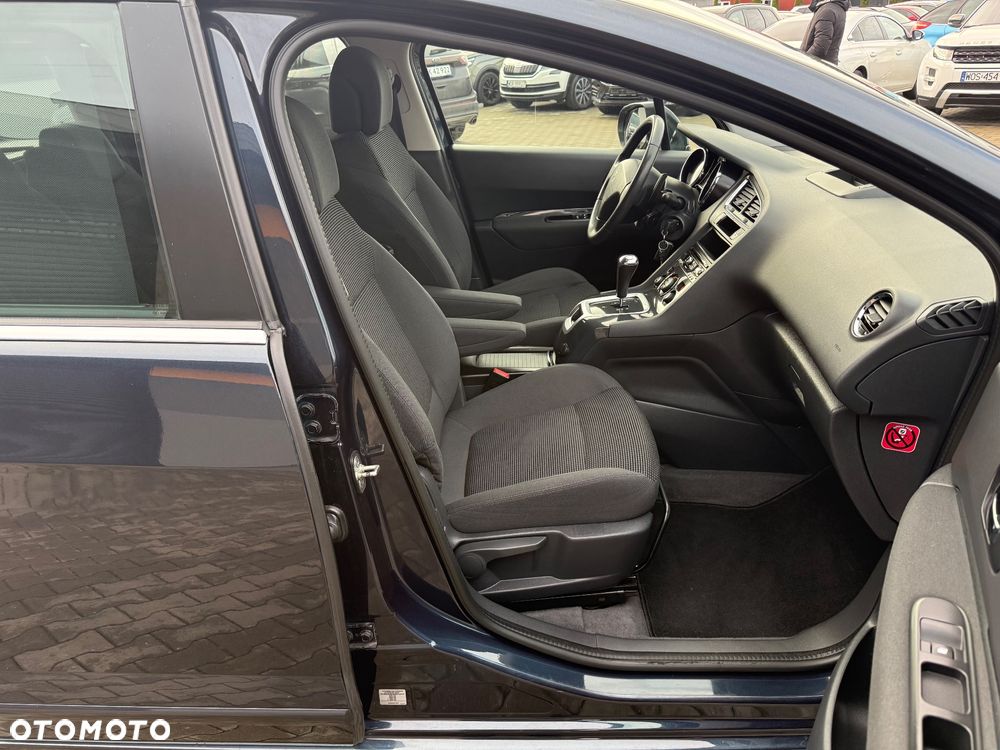 Peugeot 5008 - 23