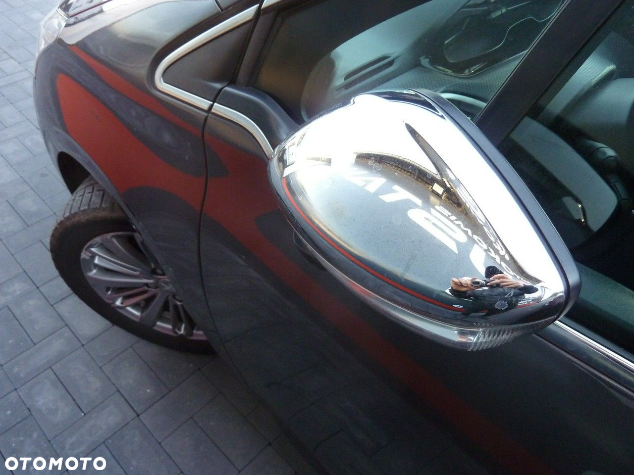 Peugeot 208 - 37