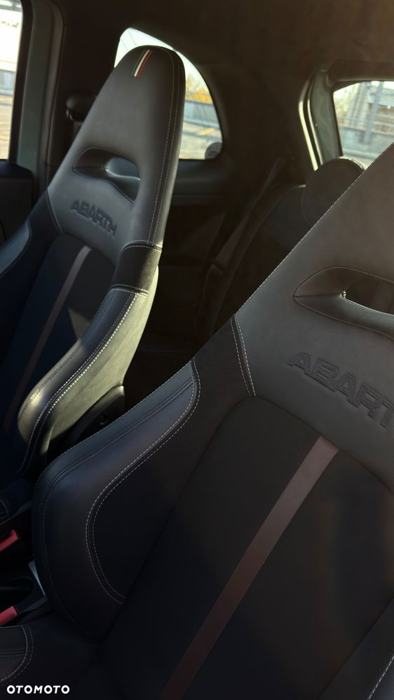 Abarth 695 1.4 T-Jet 16v Rivale MTA - 16