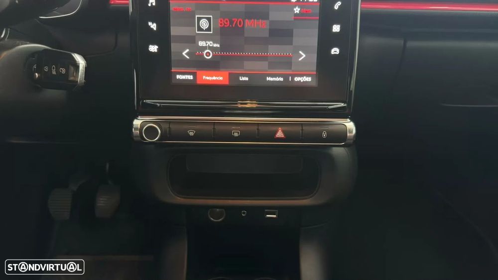 Citroën C3 1.2 PureTech Shine - 24