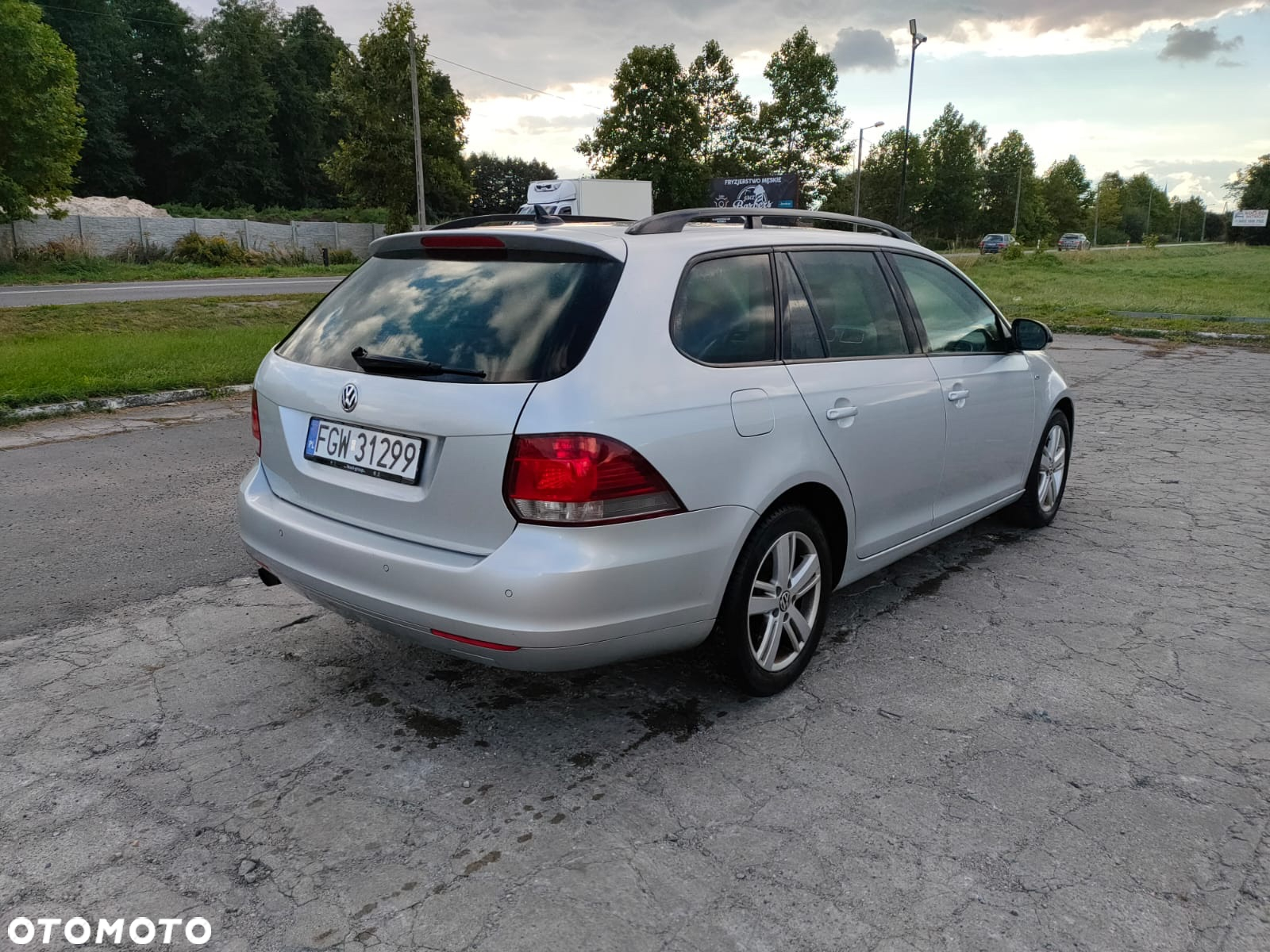 Volkswagen Golf VI 1.6 TDI Comfortline - 8