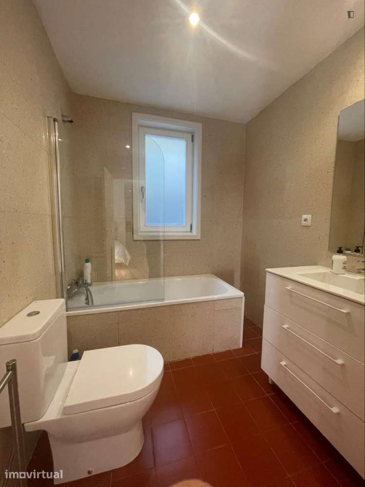 Apartamento com 1 quartos - localizado em Massarelos Porto - Grande imagem: 2/11