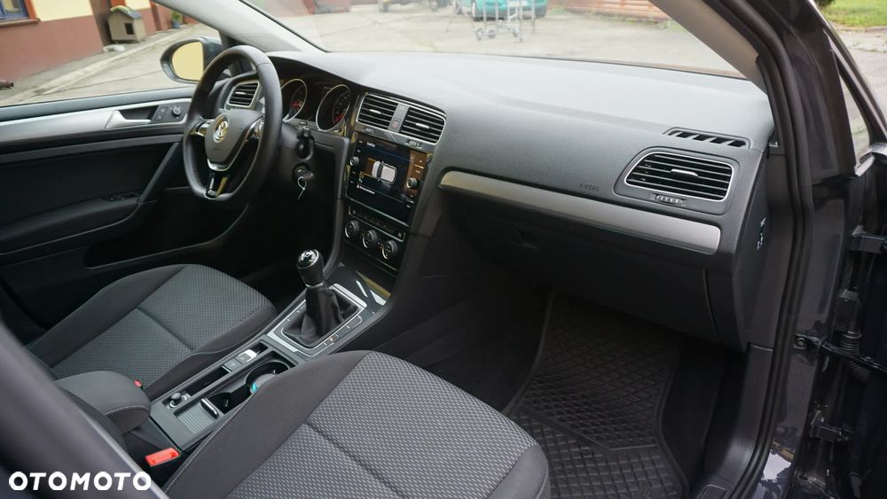 Volkswagen Golf - 7