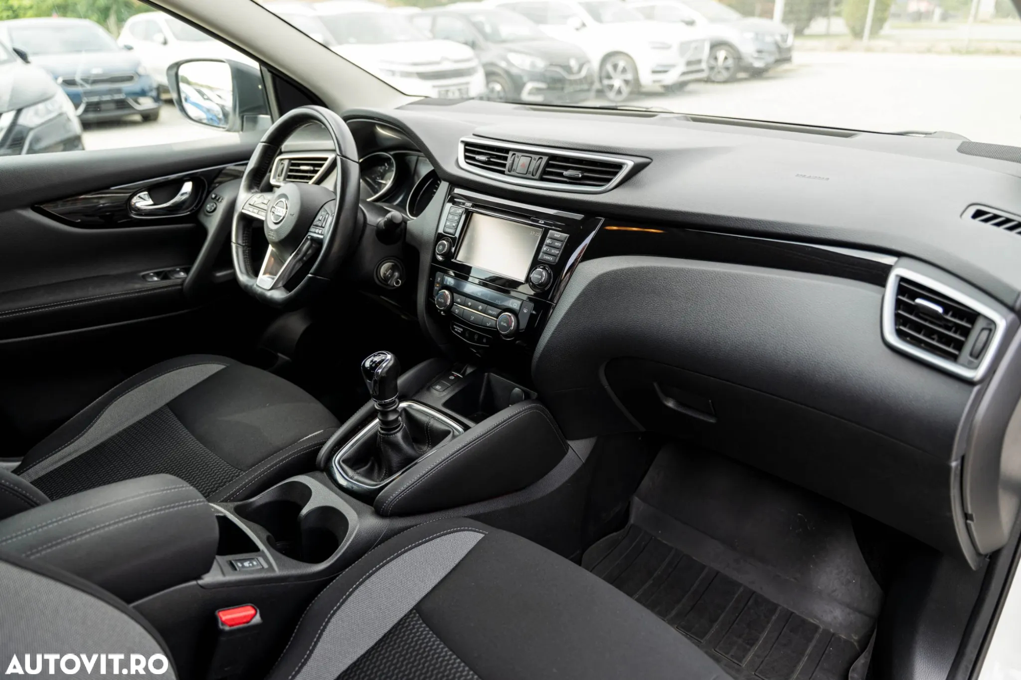 Nissan Qashqai 1.5 DCI Start/Stop N-Connecta - 7