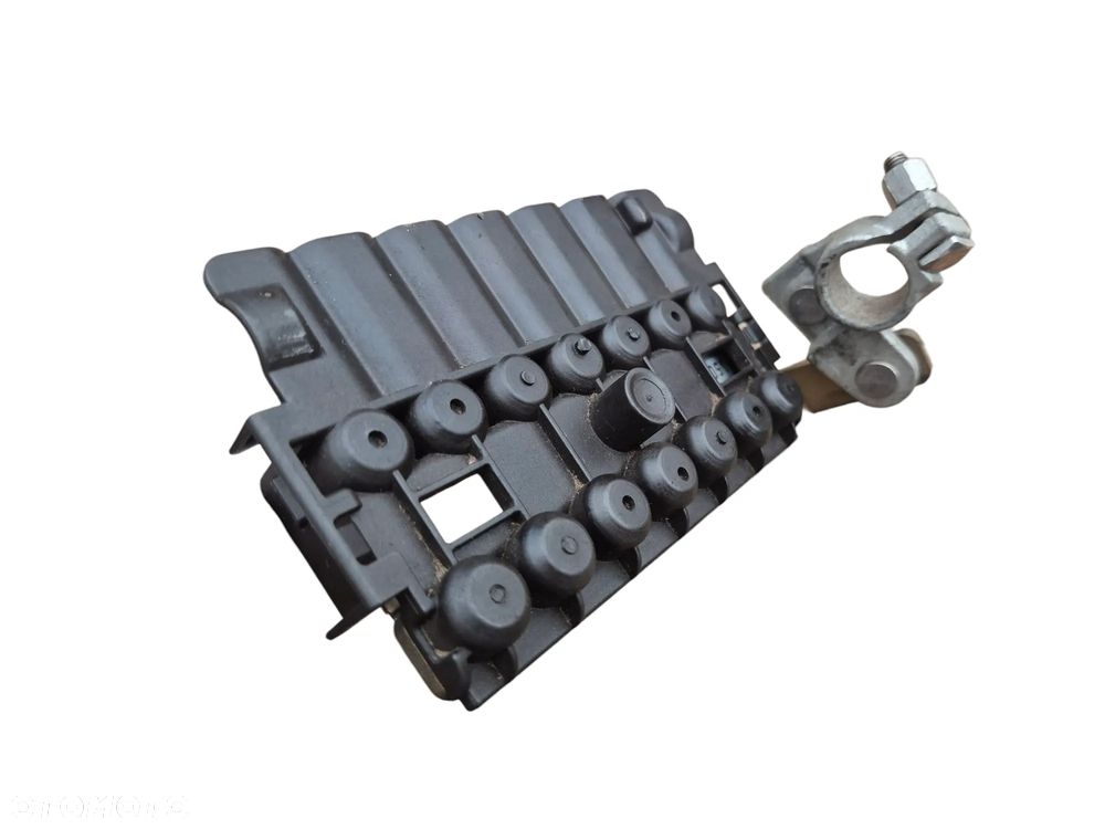 SKRZYNKA BEZPIECZNIKÓW MB SPRINTER W906 A0045450201 A0025456403 - 5