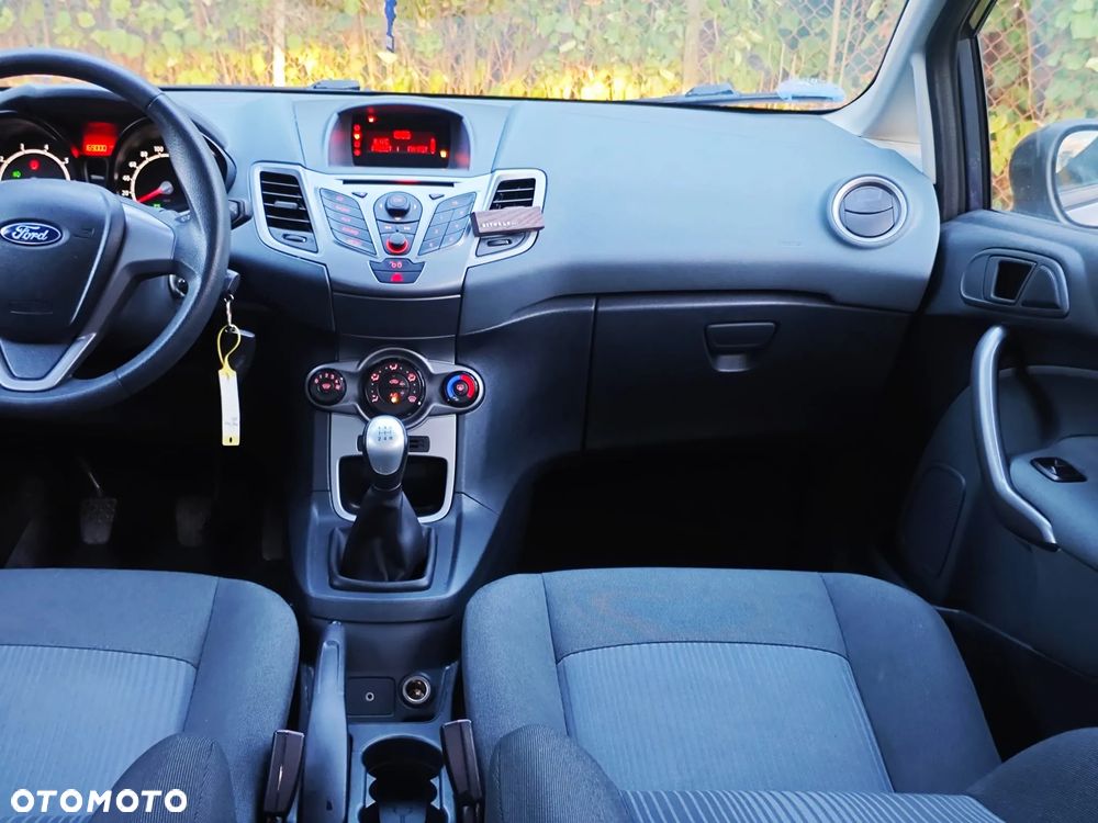 Ford Fiesta 1.4 Champions Edition - 22