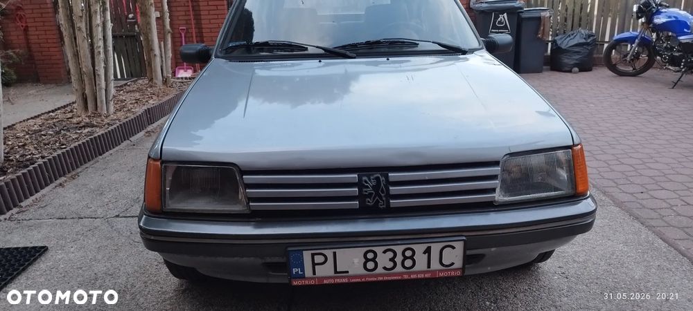Peugeot 205 - 8