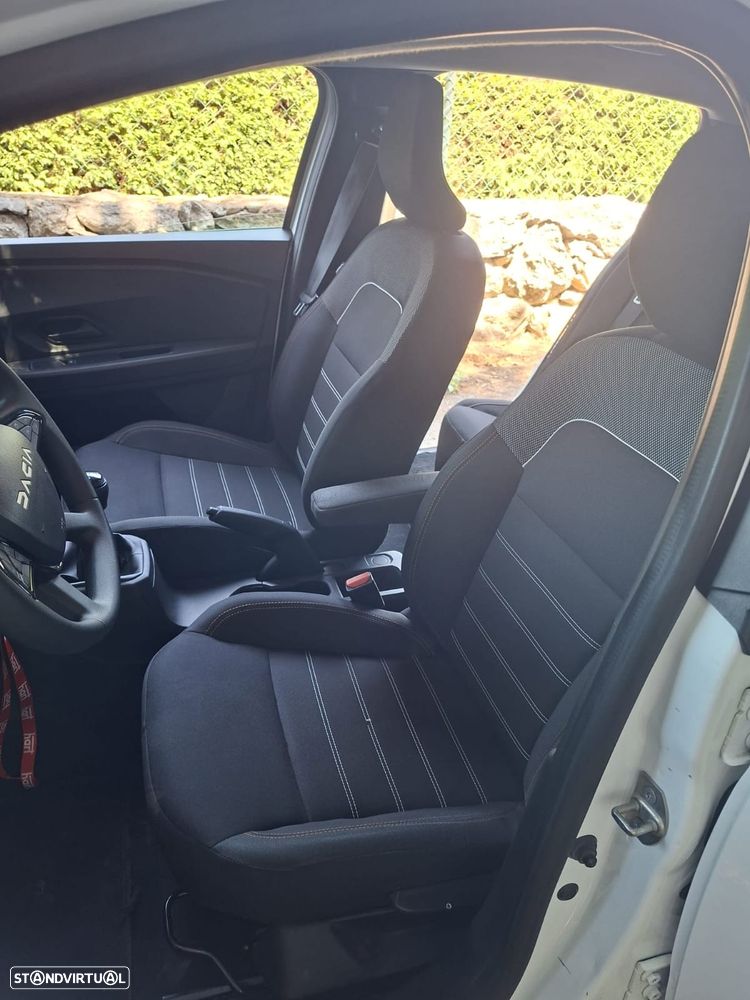Dacia Sandero - 4