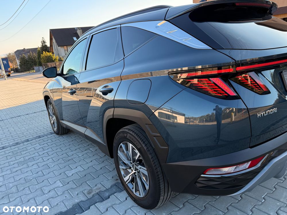 Hyundai Tucson 1.6 T-GDi HEV Executive 2WD - 19