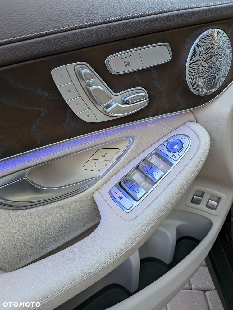 Mercedes-Benz GLC 220 d 4-Matic - 23