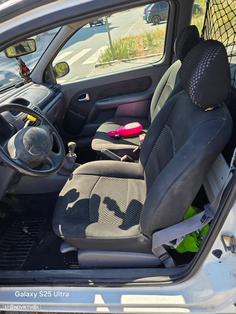 Renault Clio 1.5 dCi Extreme - 7