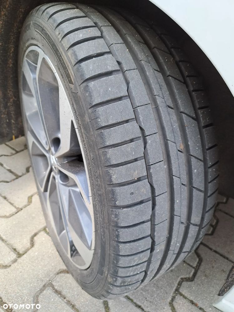 Renault Megane ENERGY TCe 130 EDC GT LINE - 23