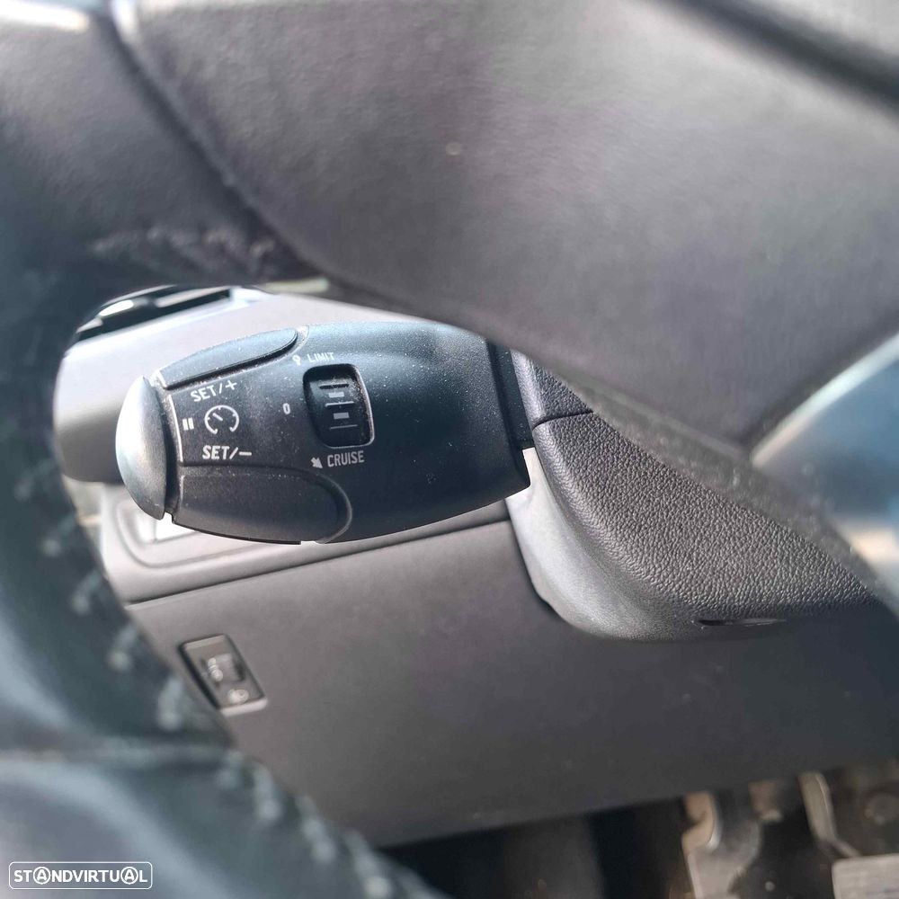 Peugeot 208 1.4 HDi Active - 18