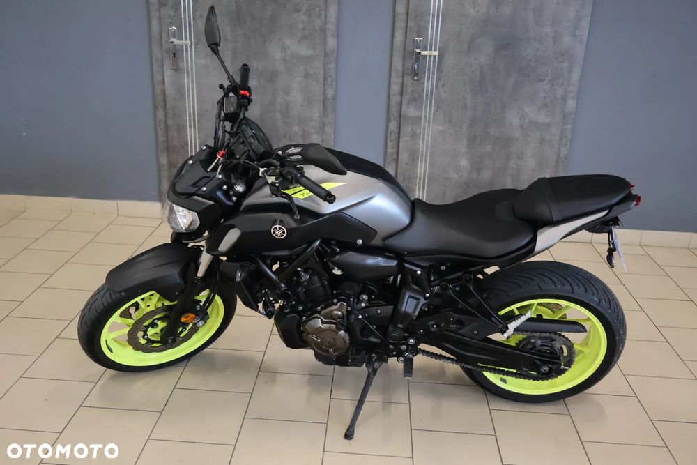Yamaha MT - 18