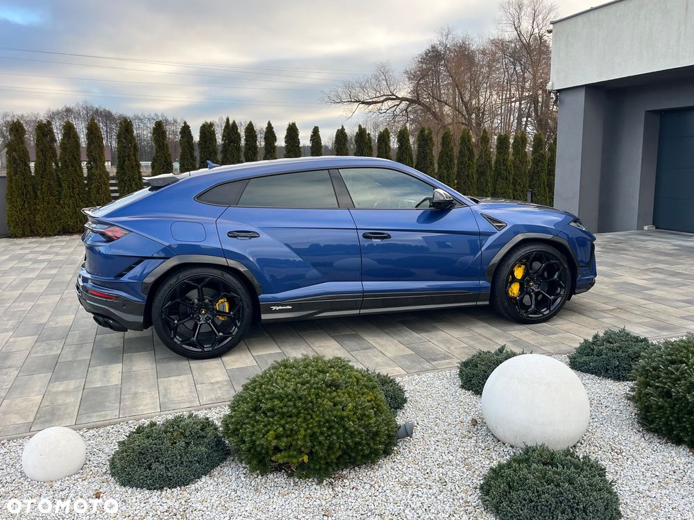 Lamborghini Urus - 8