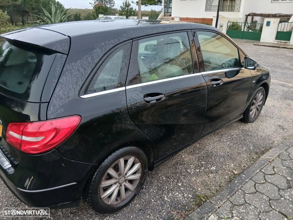 Mercedes-Benz B 180 BlueEfficiency - 4