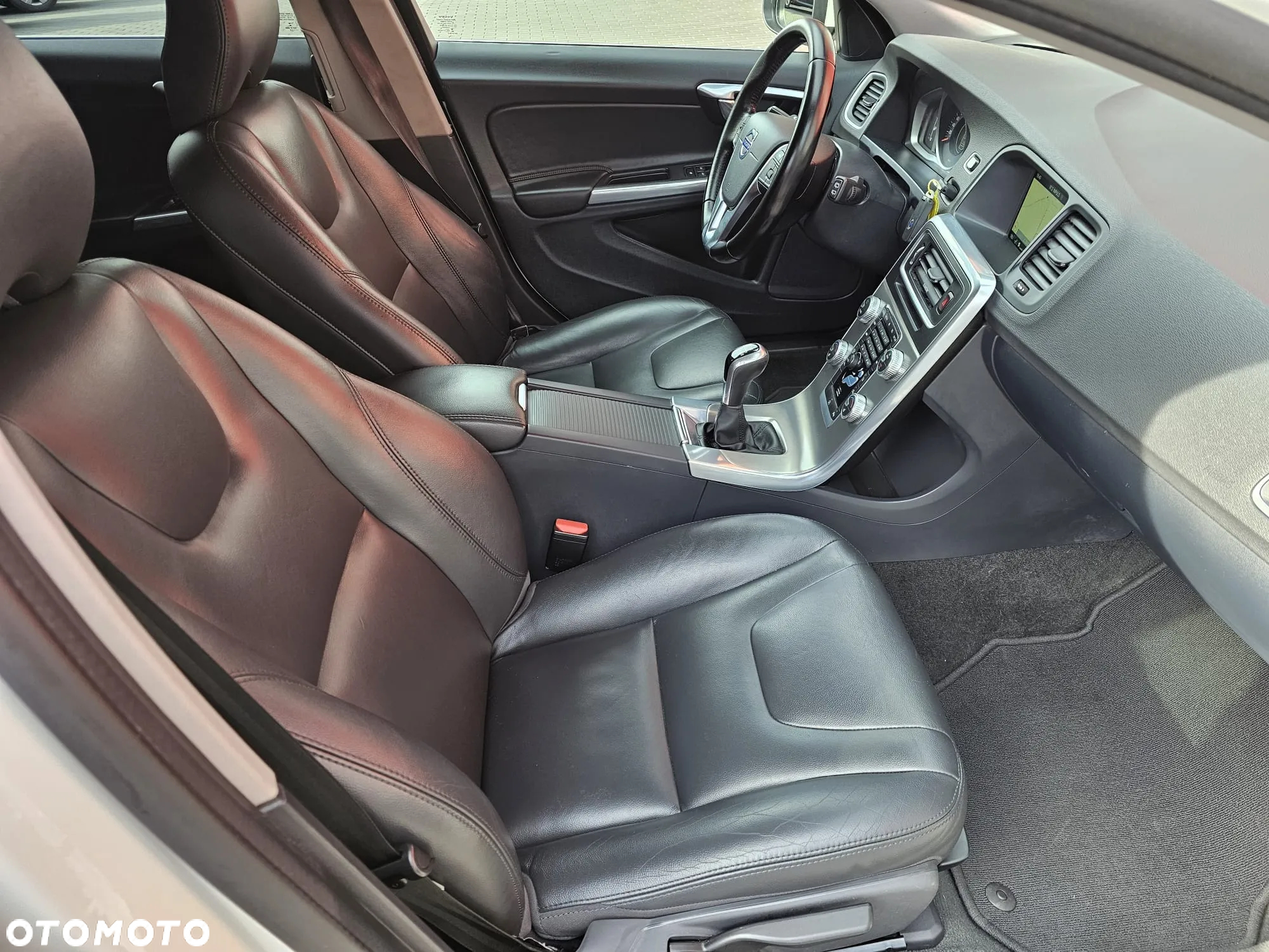 Volvo V60 D2 Drive-E Momentum - 21