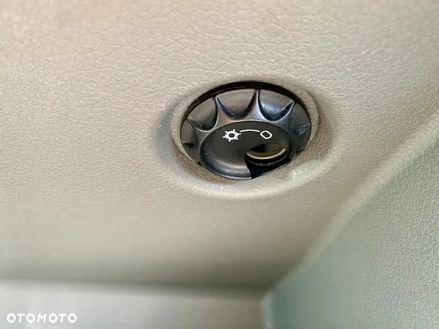 Volkswagen Crafter - 13