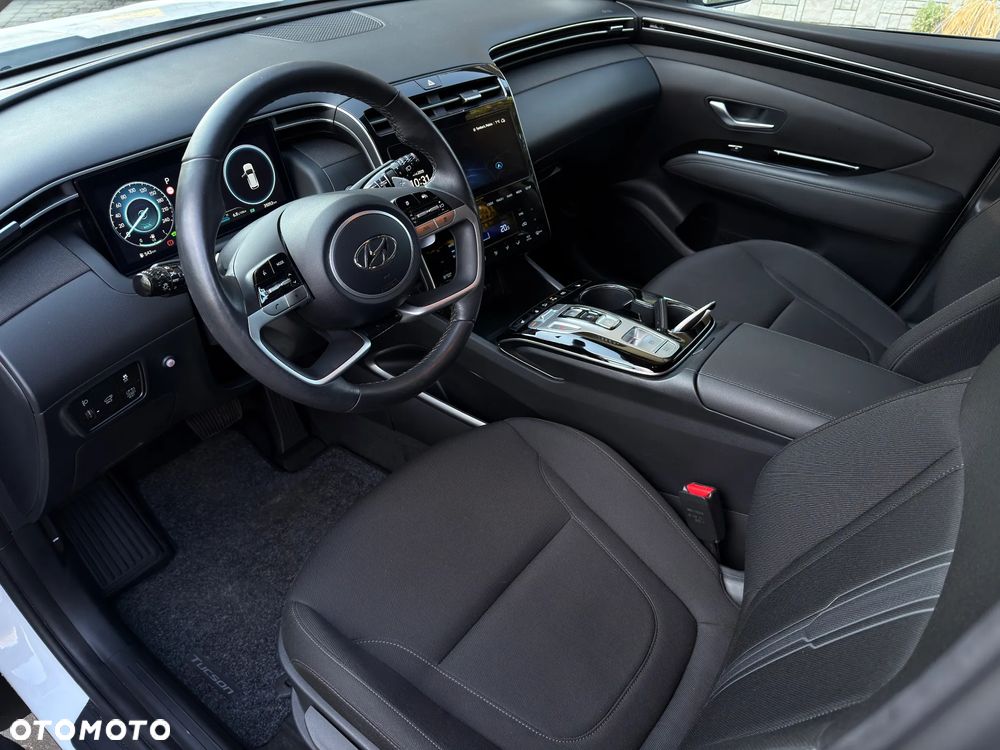 Hyundai Tucson 1.6 T-GDi HEV Executive 4WD - 23