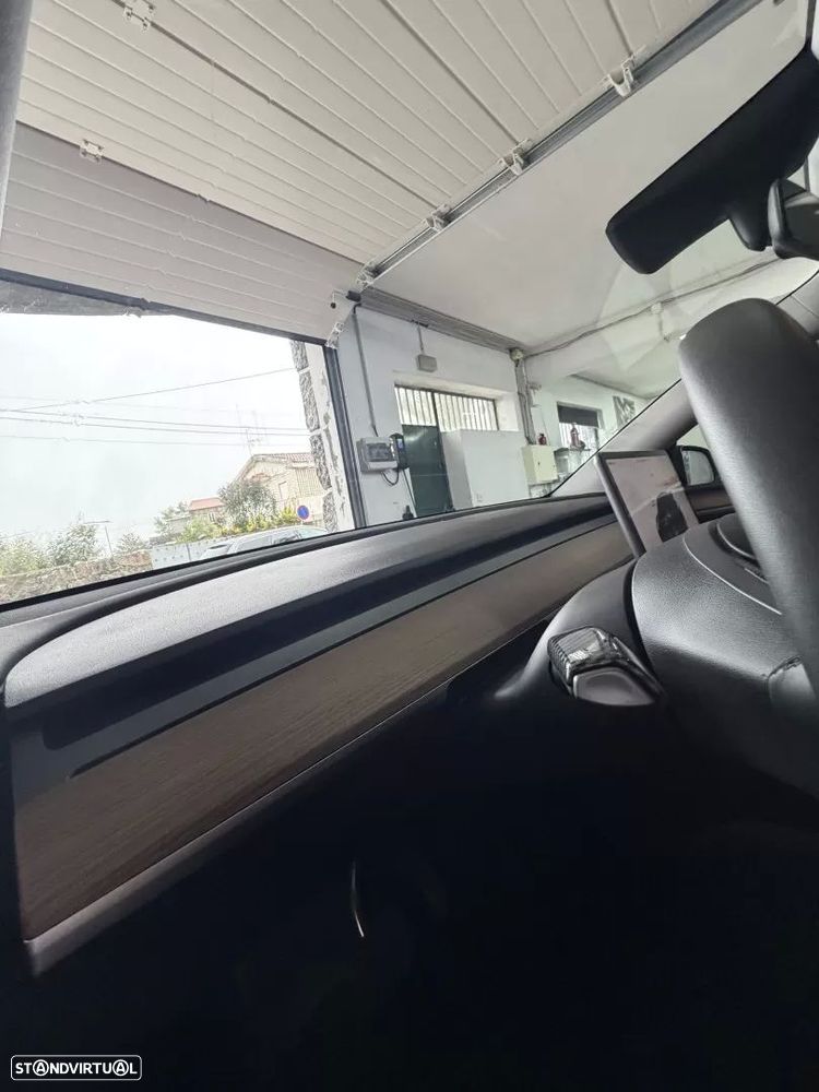 Tesla Model Y Standard - 16