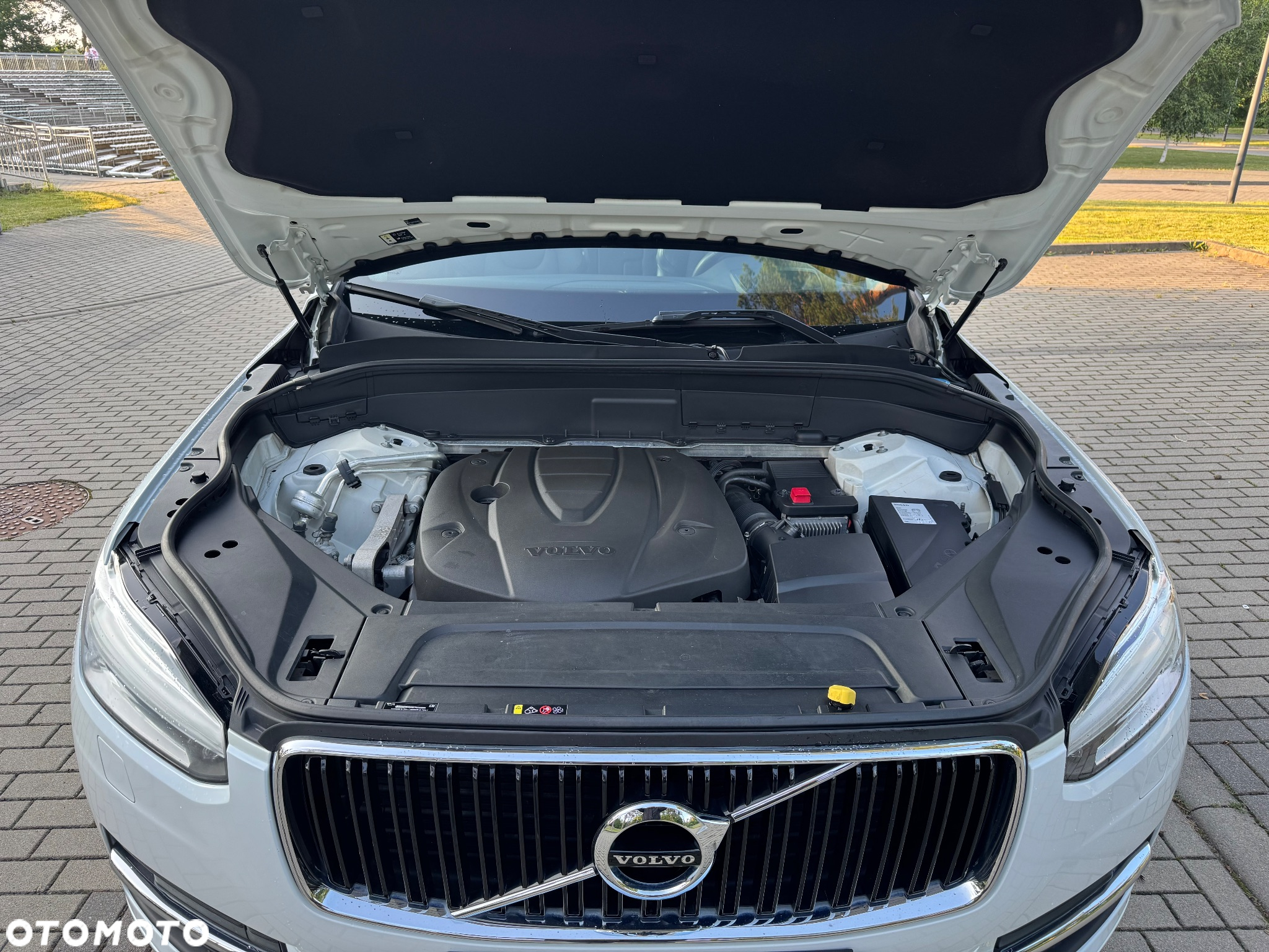 Volvo XC 90 D5 AWD Momentum - 34