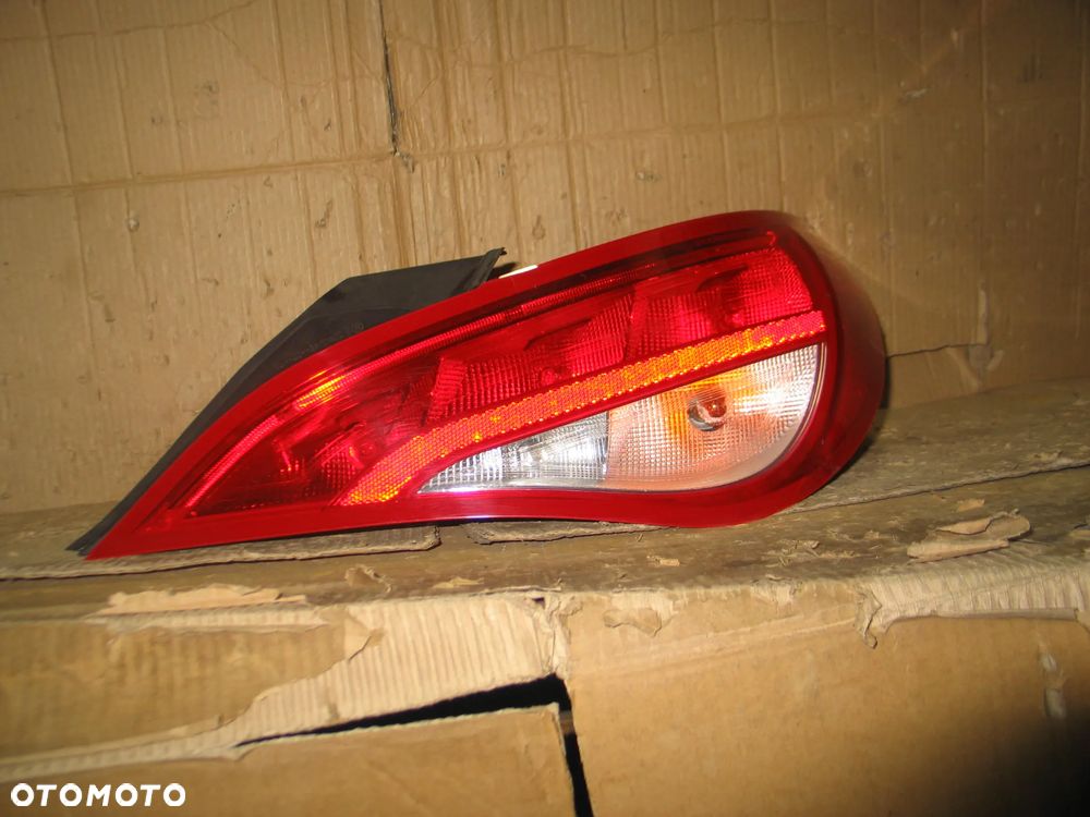 lampa tyl tylna mercedes CLA C117 W117 A1179061800 oryginal - 2